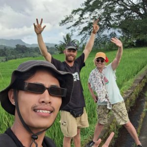 Sidemen trekking with your Destinations